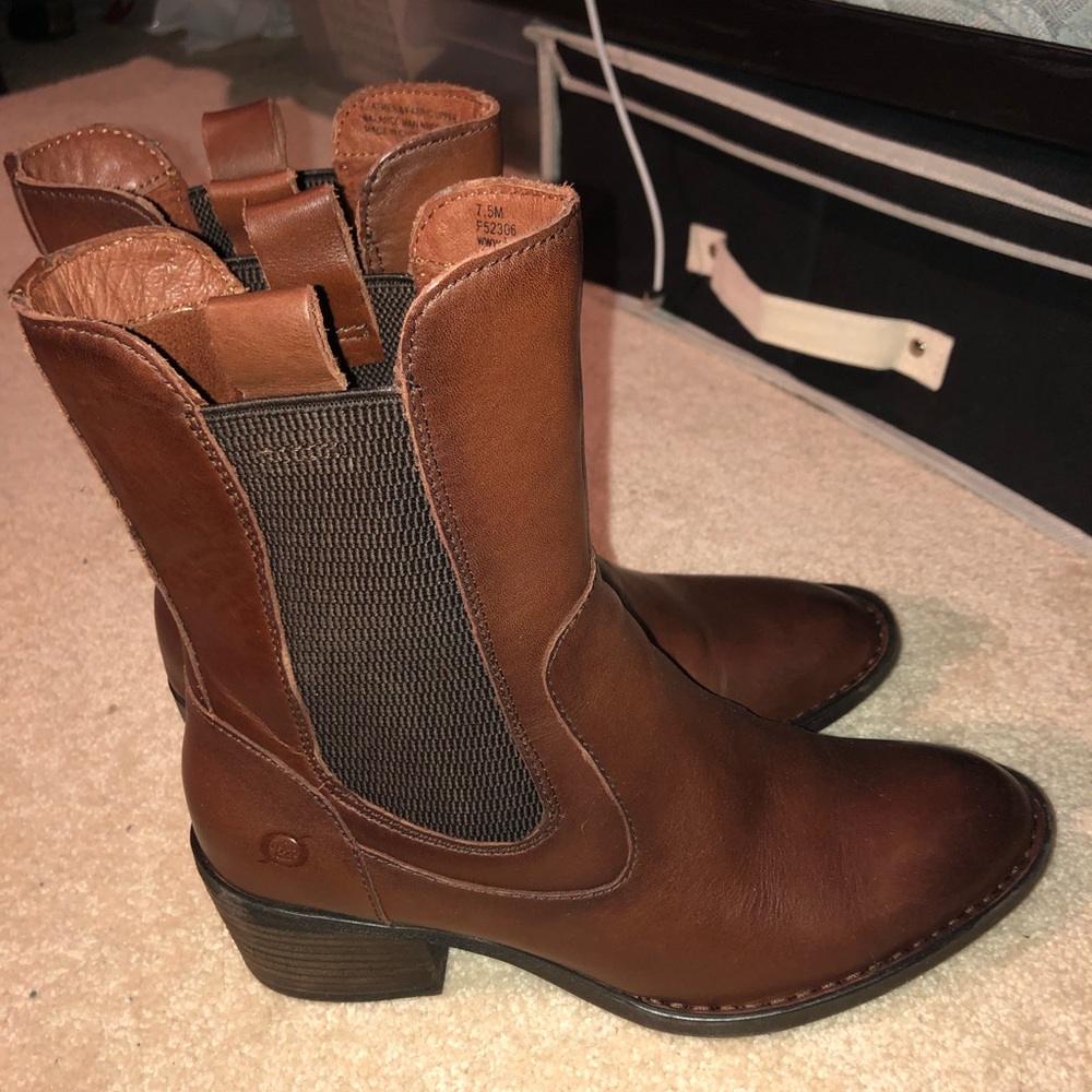 Born Tennys Chelsea Boot Size 7.5 Brand New
